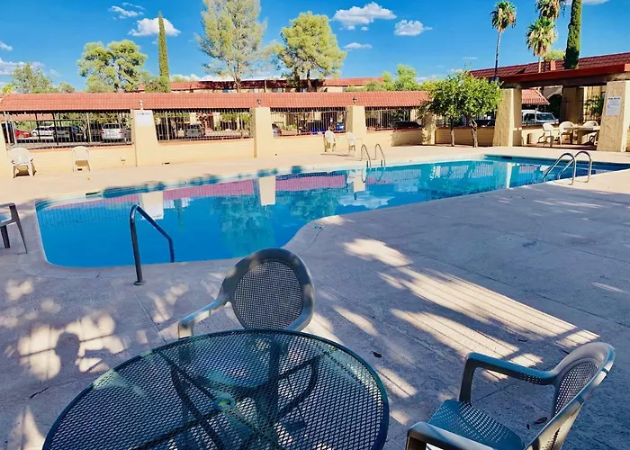 Casas Adobes Apartment Tucson